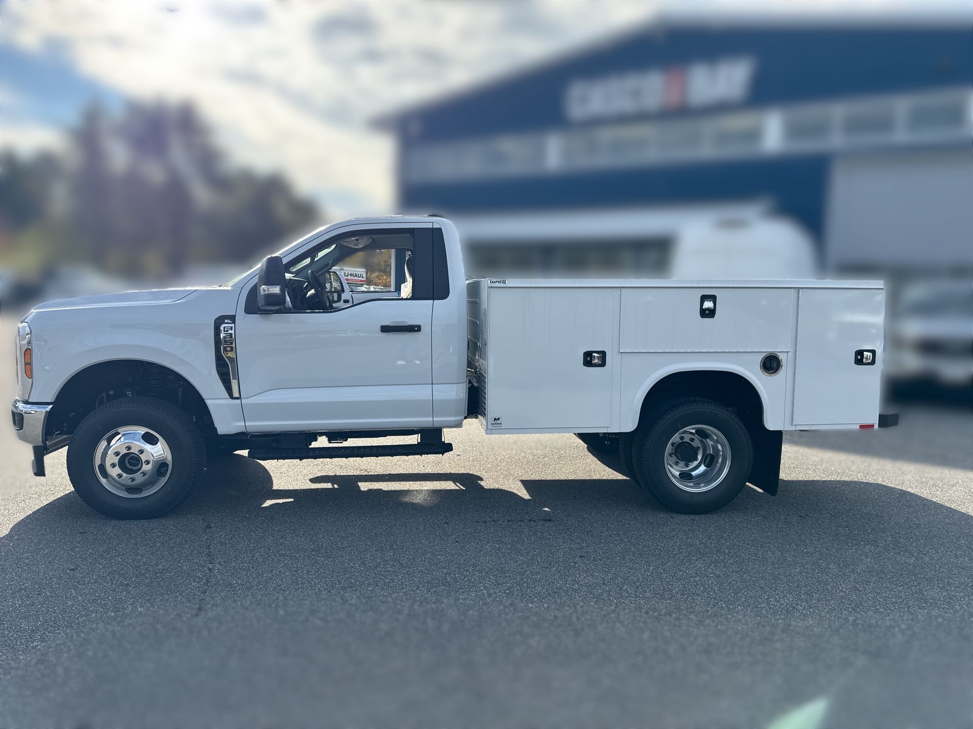 2026 Ford F-350 Super Duty Chassis Cab XL's photo