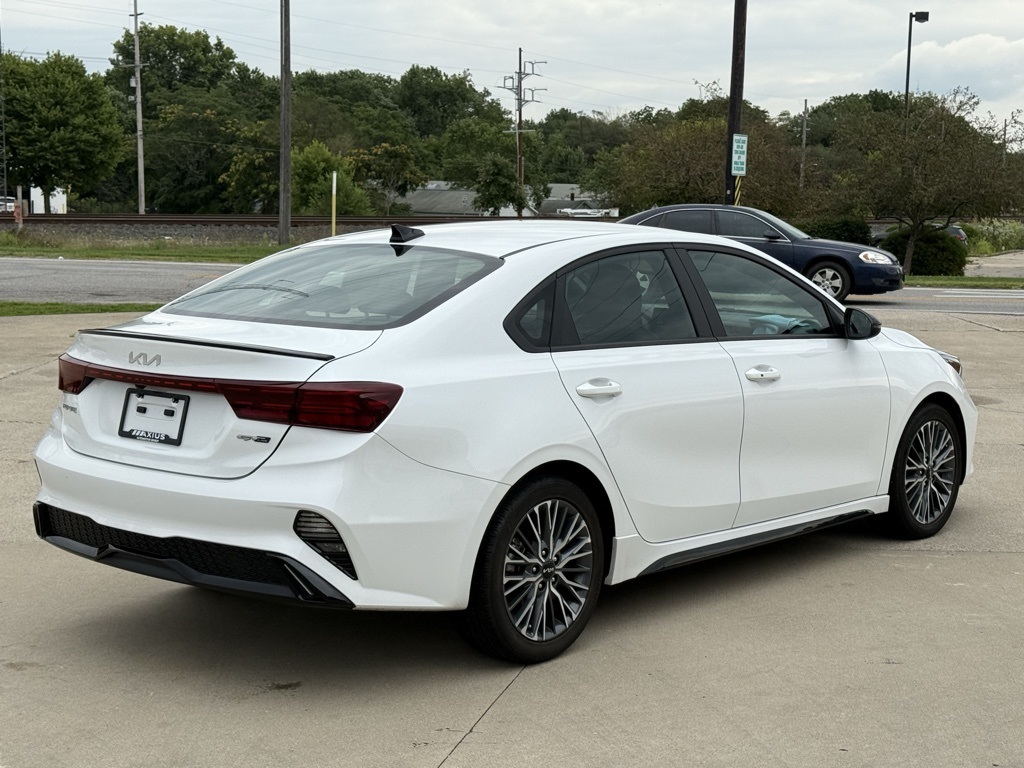 2023 Kia Forte GT-Line photo 7