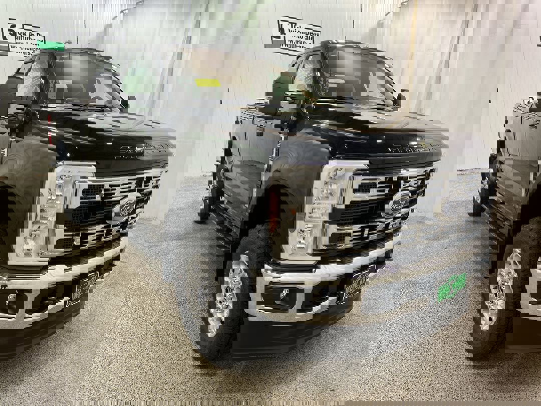 2026 Ford F-350 Super Duty XLT's photo