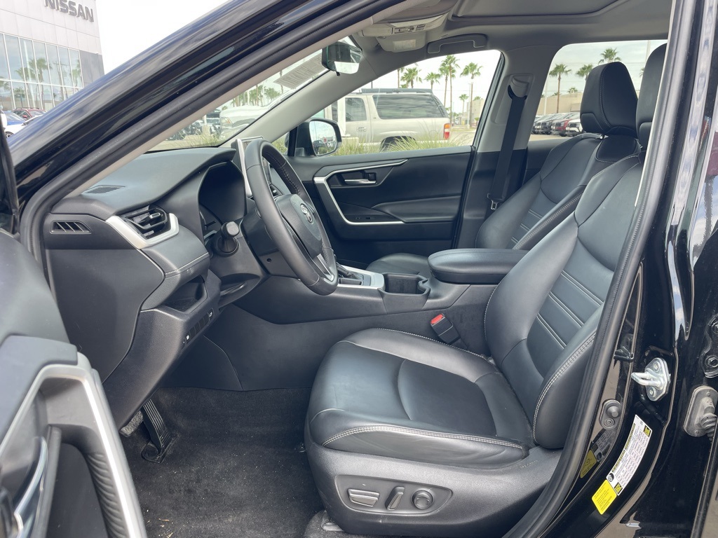 2024 Toyota RAV4 XLE Premium photo 12