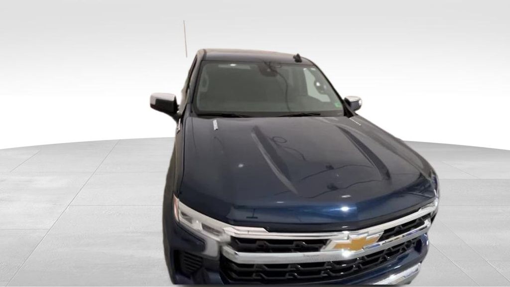 2023 Chevrolet Silverado 1500 LT photo 8