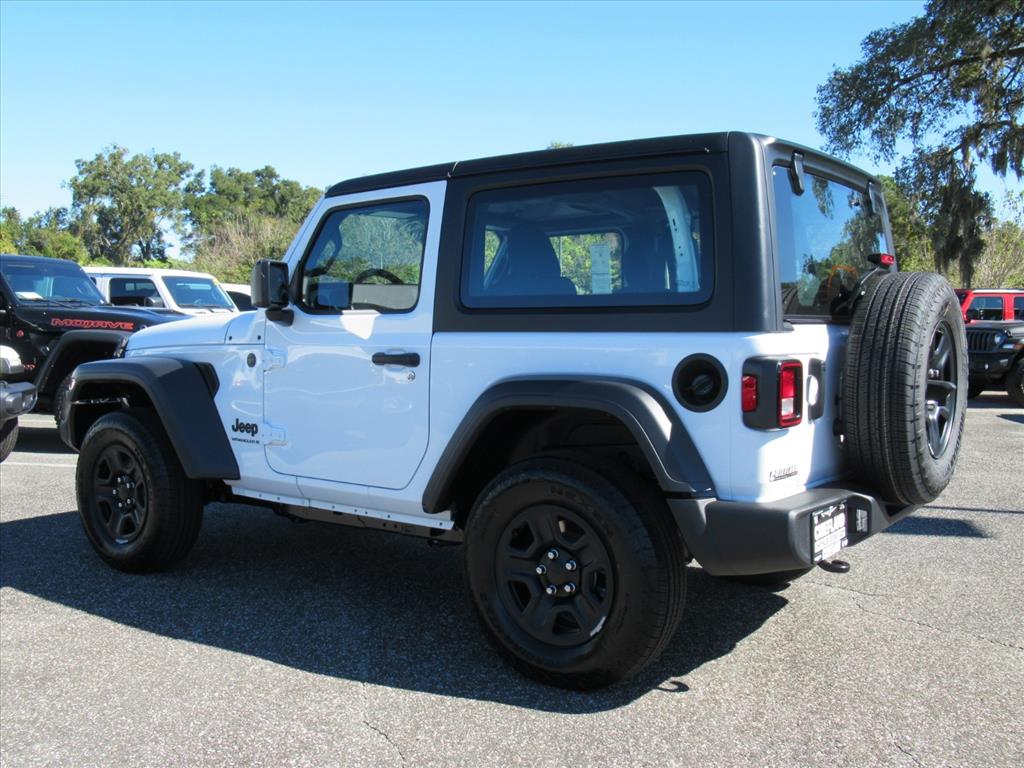 2026 Jeep Wrangler Sport photo 4