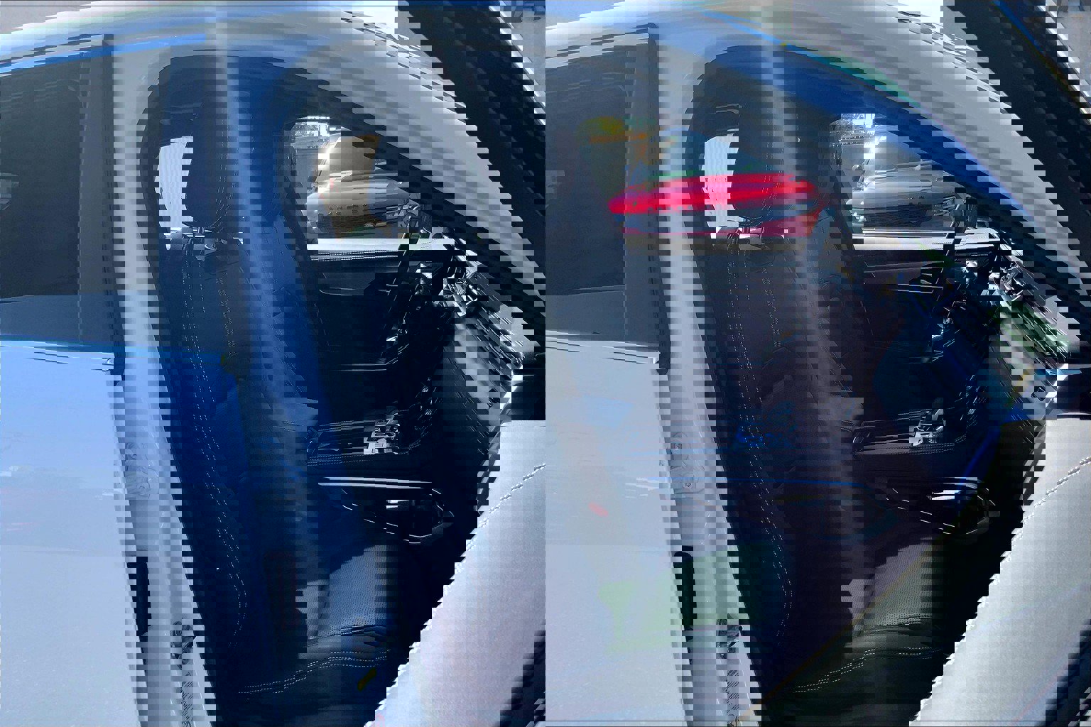 2023 Jaguar F-PACE P400 R-Dynamic S photo 6