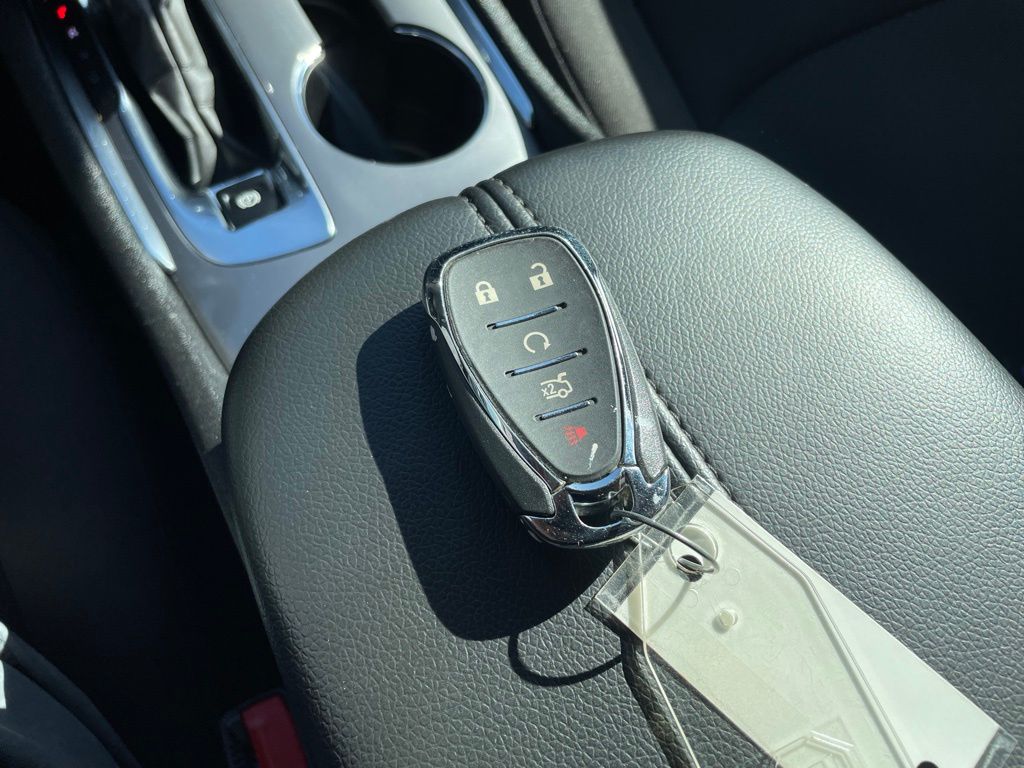 2023 Chevrolet Malibu 1LT photo 16