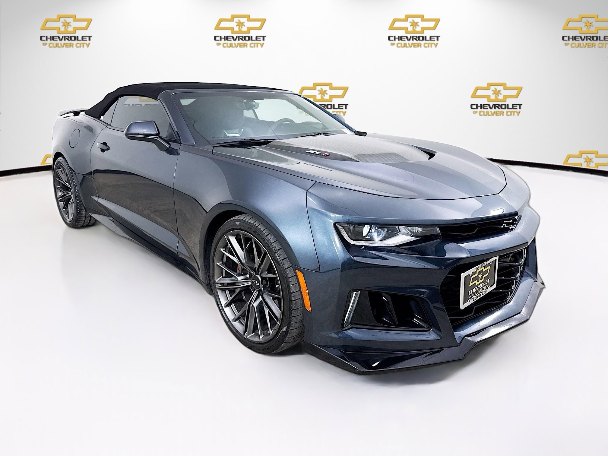 2023 Chevrolet Camaro ZL1's photo