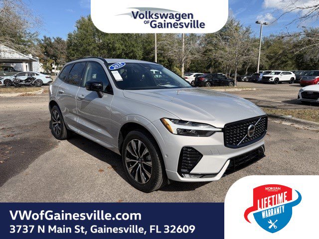 2025 Volvo XC60 Plus's photo