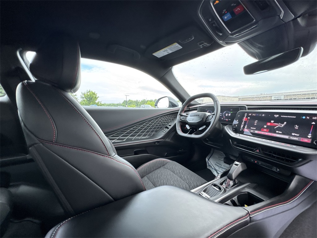 2025 Dodge Charger R/T photo 15
