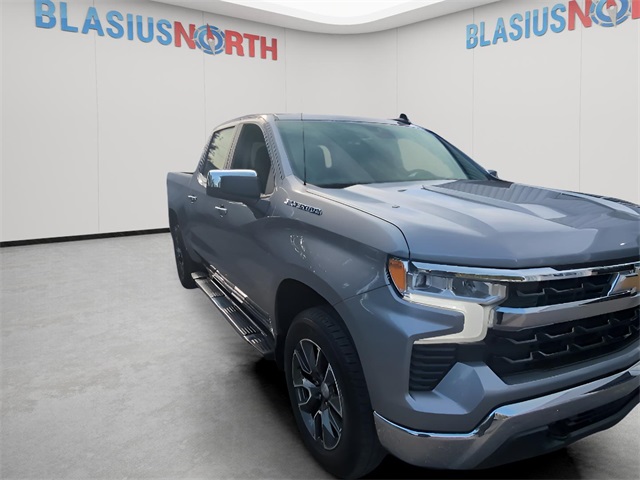 2023 Chevrolet Silverado 1500 LT photo 4