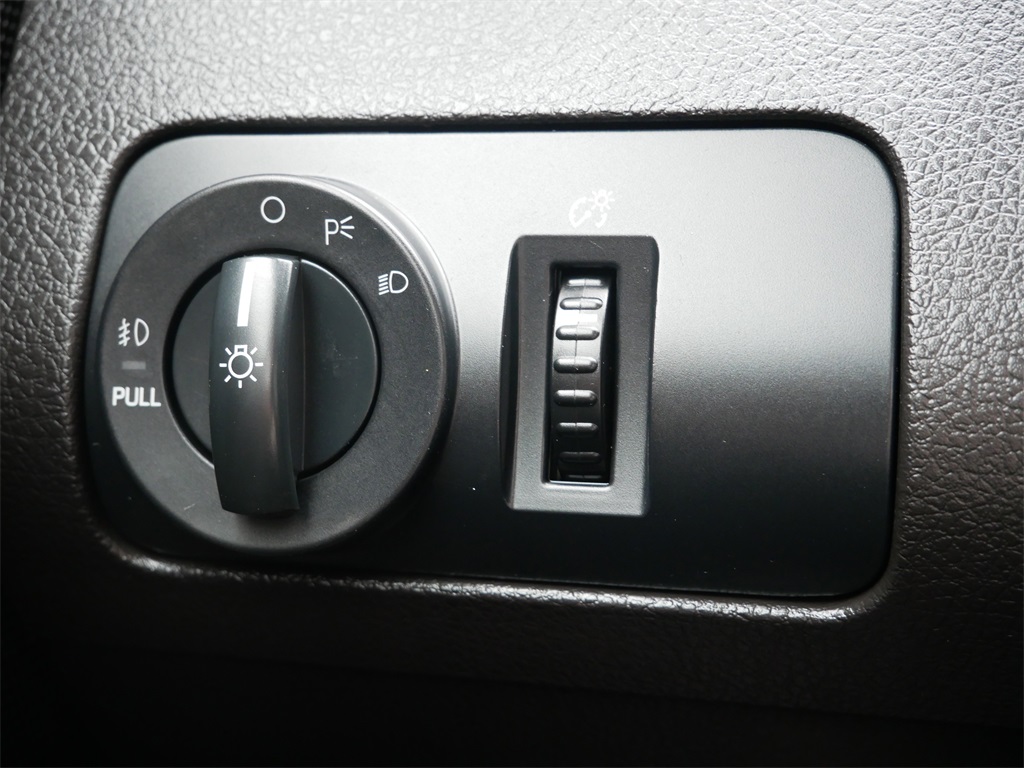 2008 Ford Mustang GT Premium photo 17