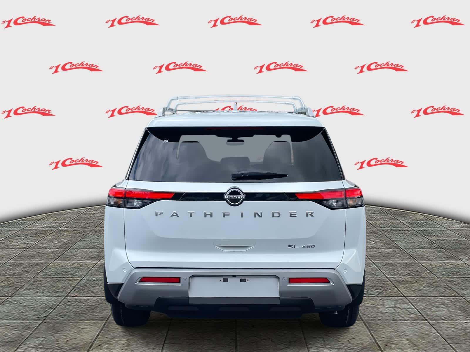 2025 Nissan Pathfinder SL photo 2