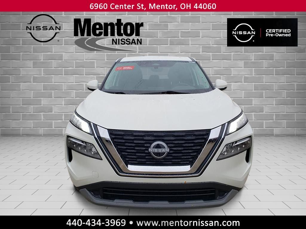 2023 Nissan Rogue SV photo 2