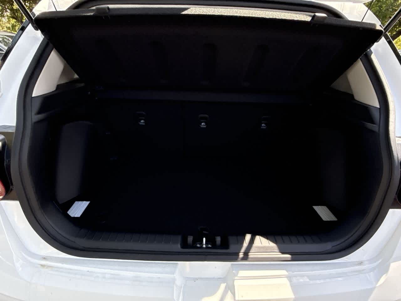 2025 Hyundai Venue SEL photo 25