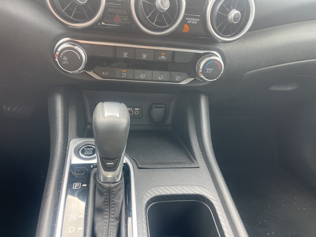 2024 Nissan Sentra SV photo 19