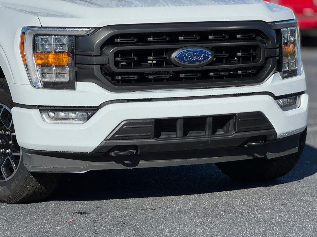 2023 Ford F-150 XLT photo 3
