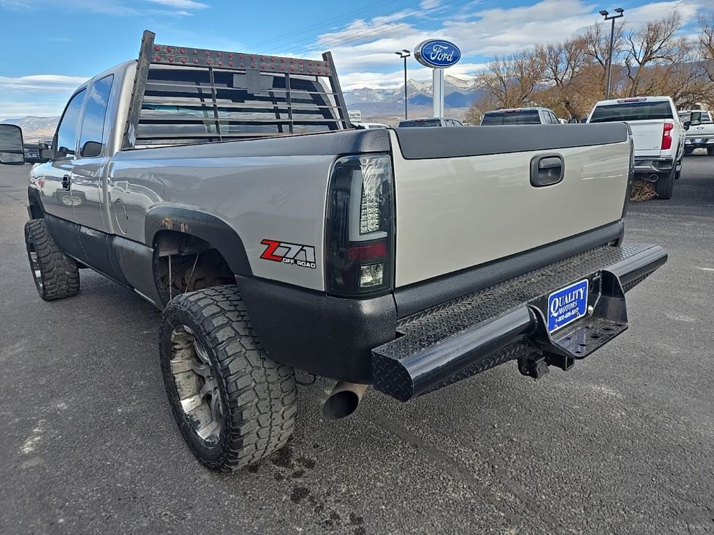 2004 Chevrolet Silverado 1500 Z71 photo 2