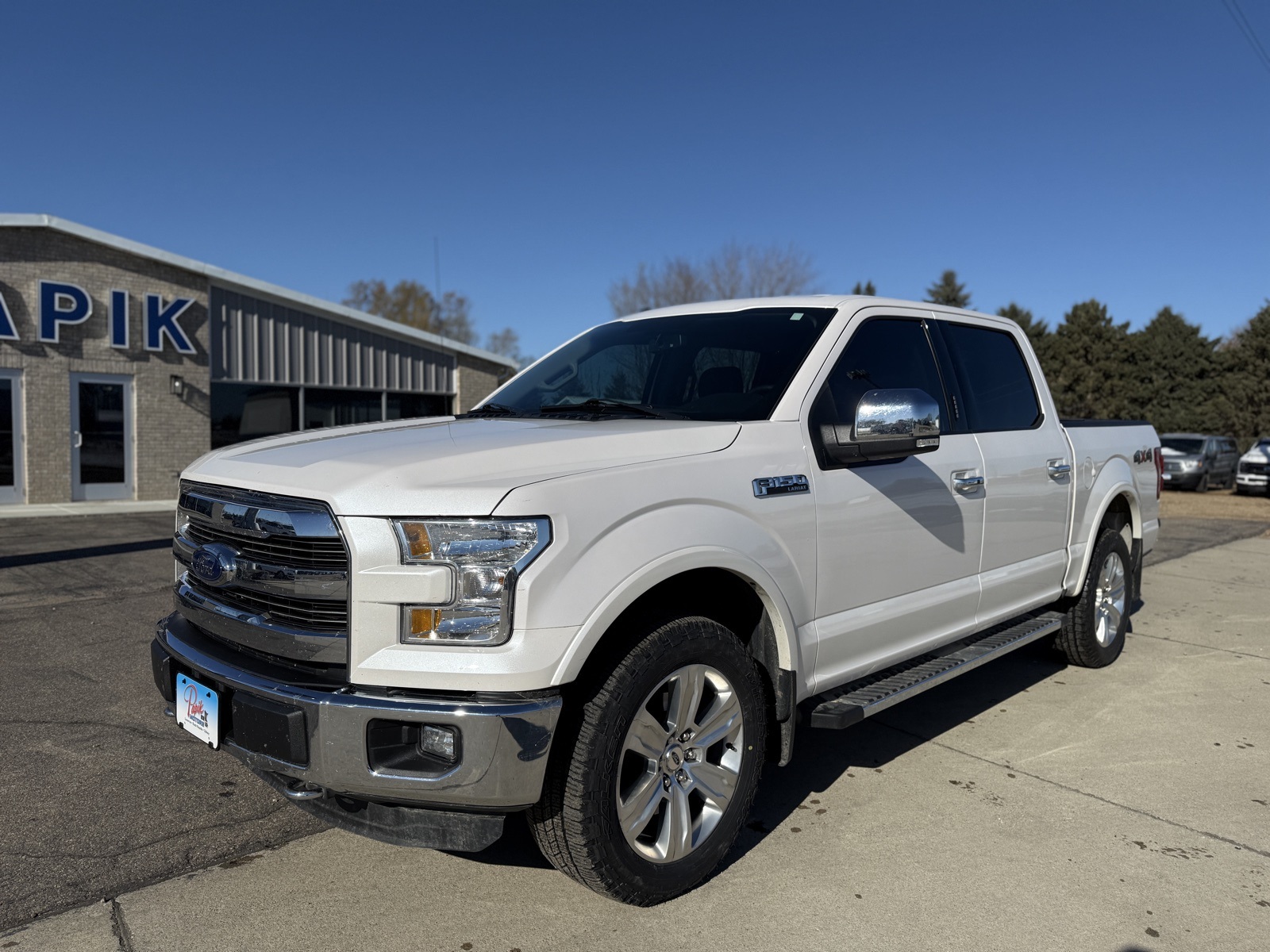 Used 2015 Ford F-150 Lariat with VIN 1FTEW1EF8FKD68365 for sale in Luverne, Minnesota