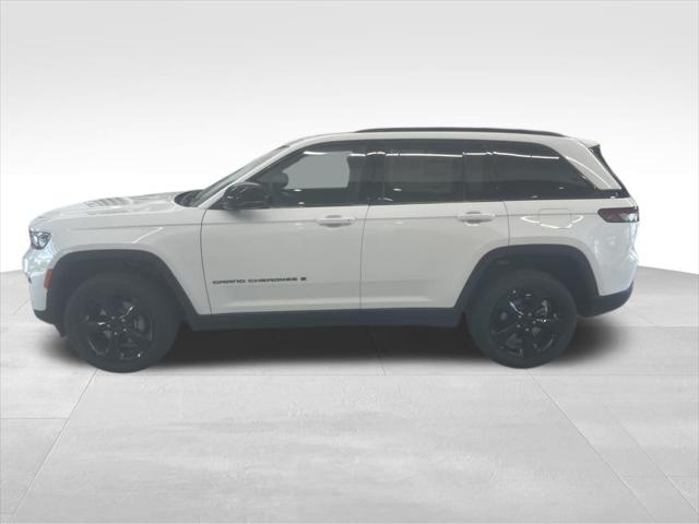 2025 Jeep Grand Cherokee Altitude X photo 4