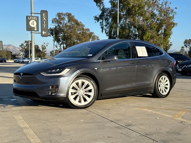 2019 Tesla Model X Long Range's photo