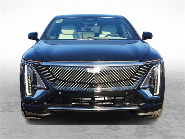 2026 Cadillac Lyriq Luxury photo 2