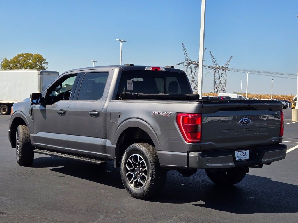 2022 Ford F-150 XLT photo 13