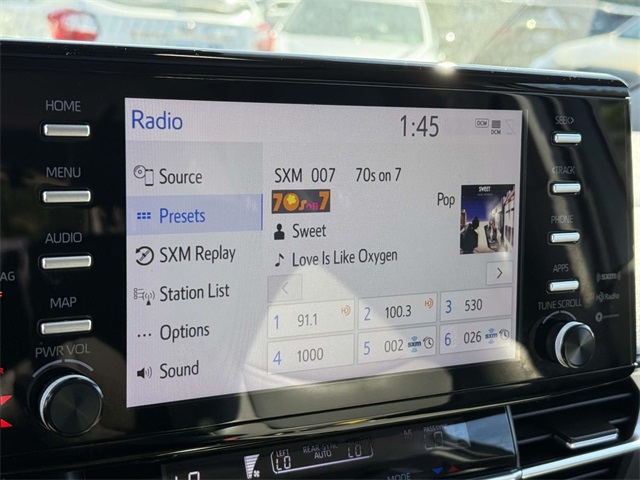 2021 Toyota Sienna XLE photo 3