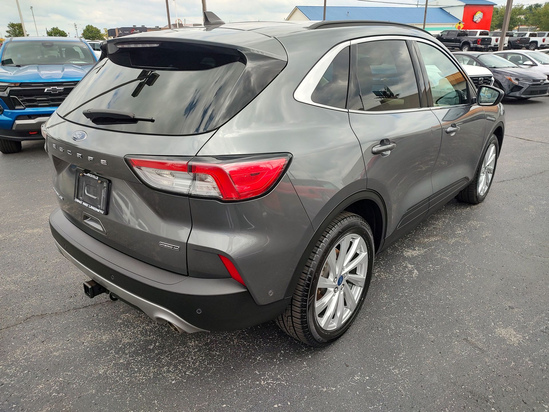2021 Ford Escape Titanium Hybrid photo 7