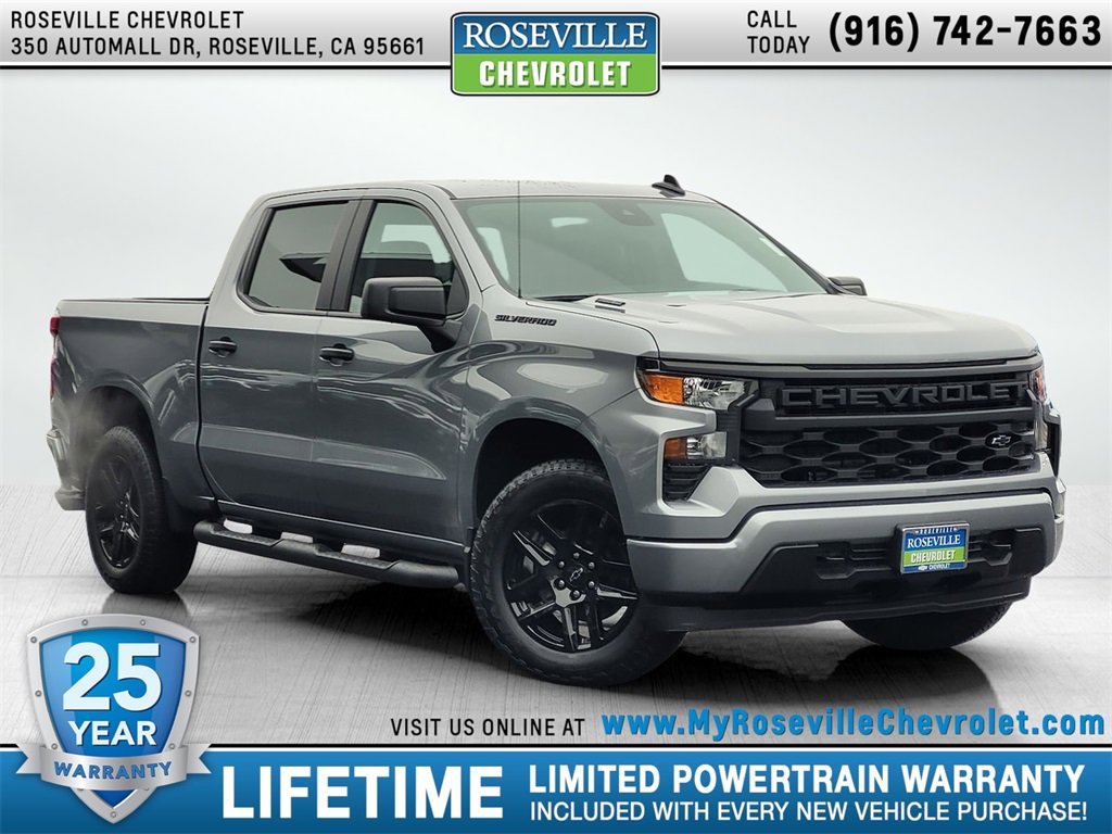 2026 Chevrolet Silverado Base's photo