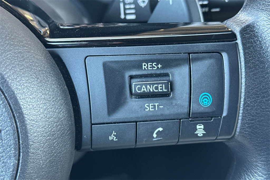 2023 Nissan Rogue SV photo 27