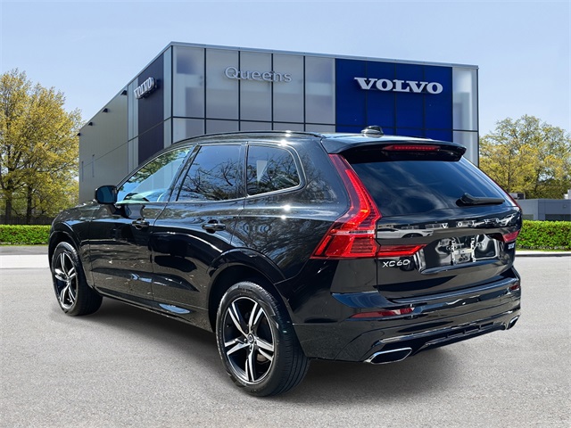 2020 Volvo XC60 T5 R-Design photo 3