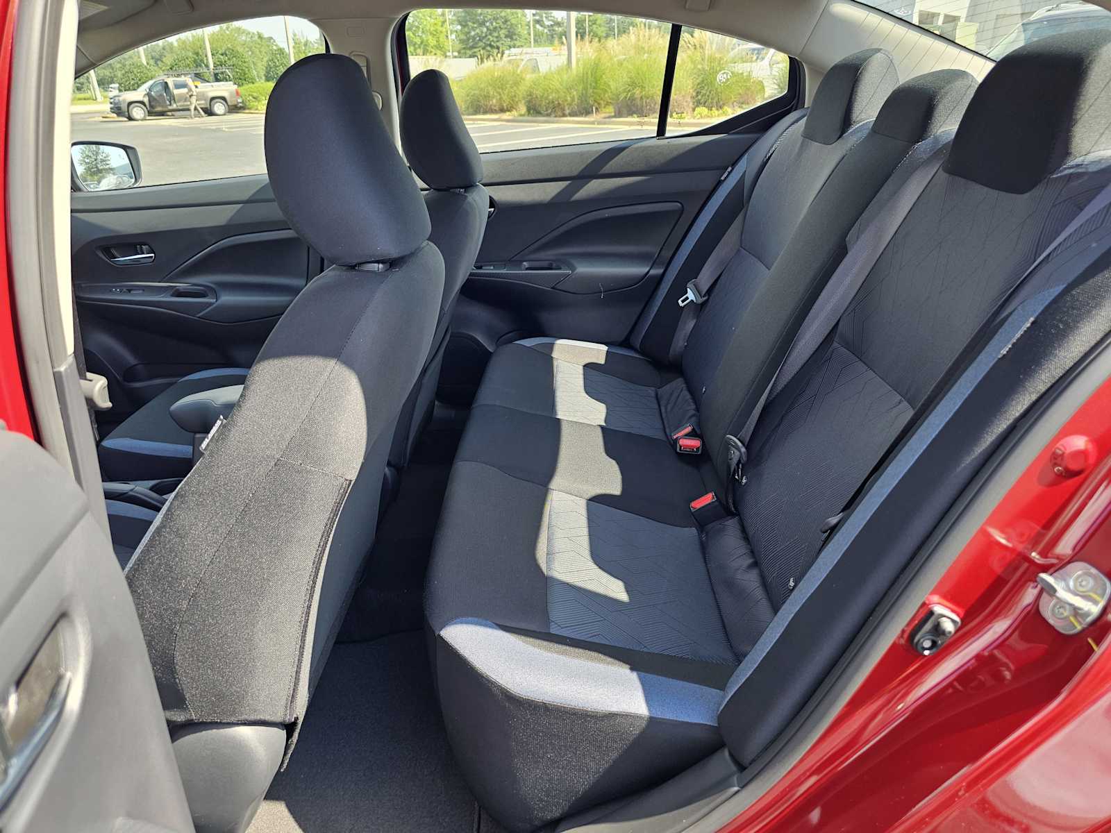 2025 Nissan Versa SV photo 27