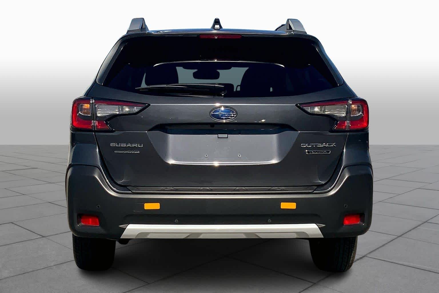 2024 Subaru Outback Touring photo 4