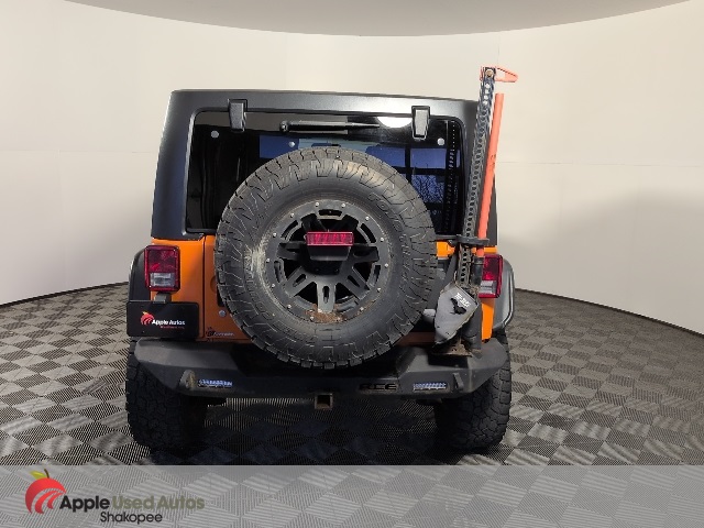 2012 Jeep Wrangler Unlimited Sahara photo 4
