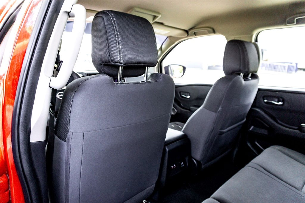 2024 Nissan Frontier SV photo 28