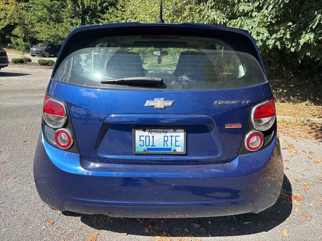 2014 Chevrolet Sonic LT photo 4