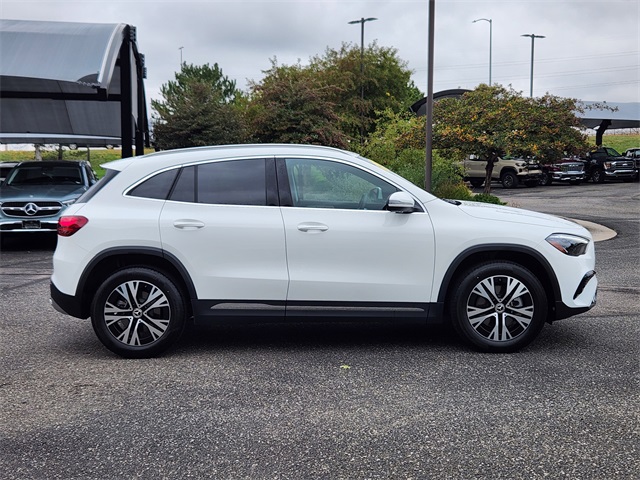 2025 Mercedes Benz GLA 250 4MATIC photo 4