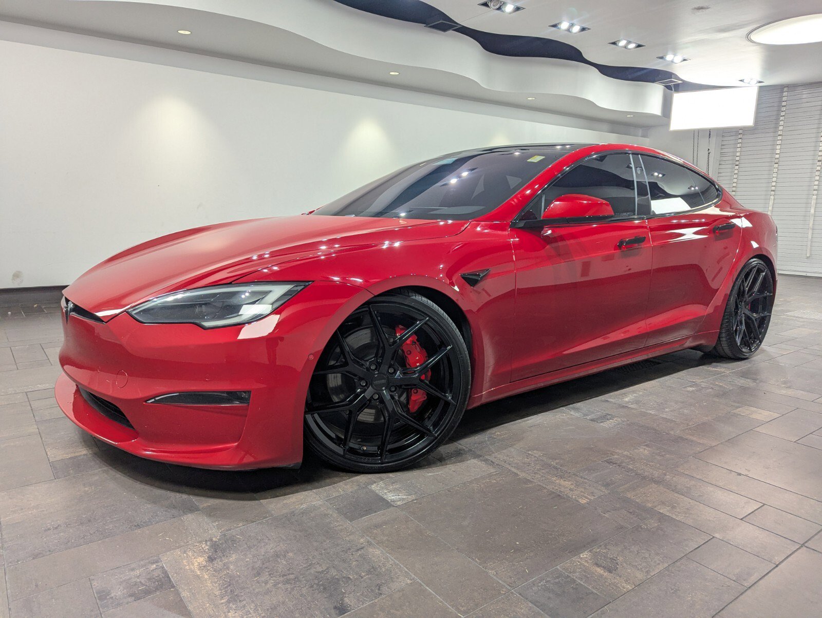 2022 Tesla Model S Base's photo