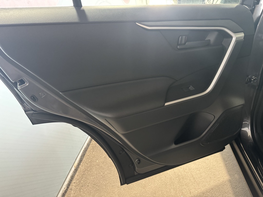 2025 Toyota RAV4 LE photo 15