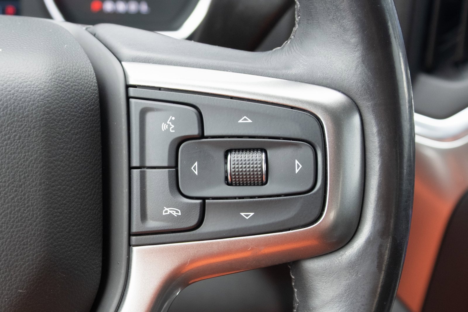 2019 Chevrolet Silverado 1500 RST photo 7