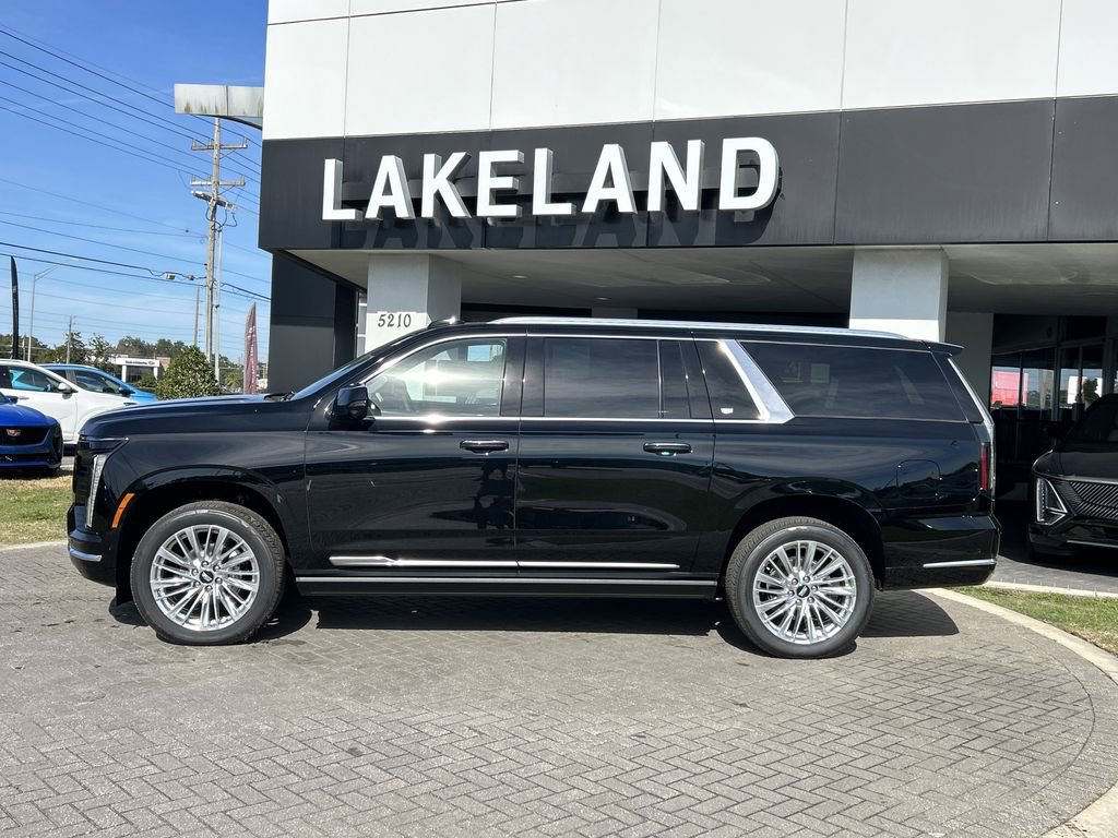 2026 Cadillac Escalade ESV Luxury photo 2