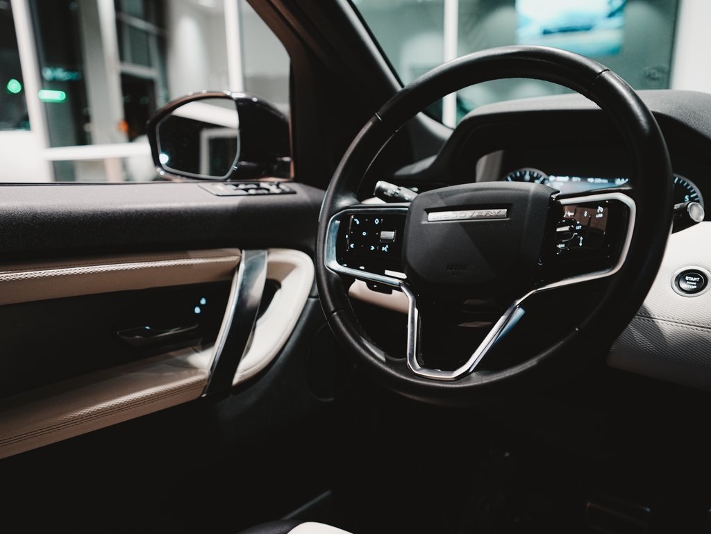 2023 Land Rover Discovery Sport S R-Dynamic photo 23