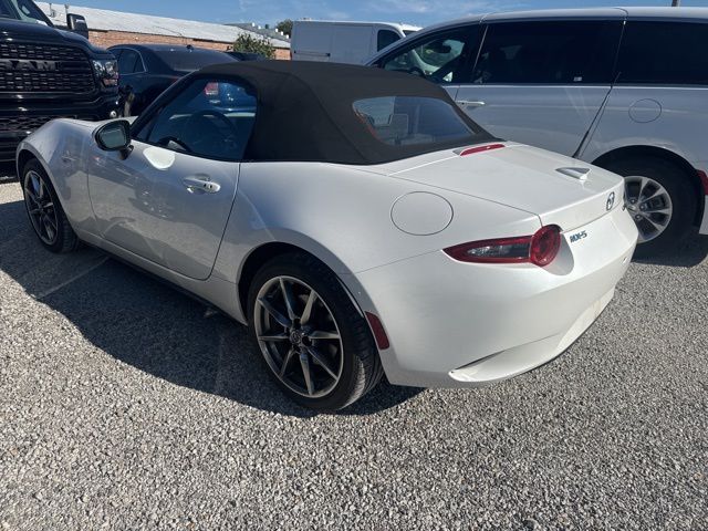 2023 Mazda MX-5 Miata Miata Grand Touring photo 3
