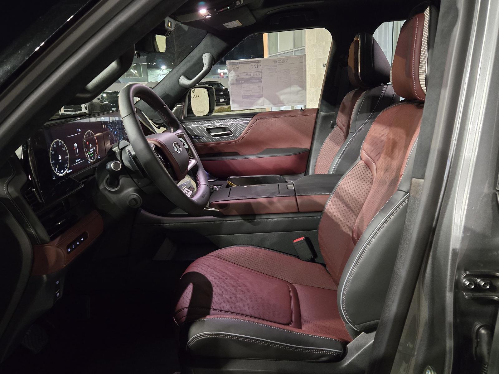 2026 Infiniti QX80 photo 3