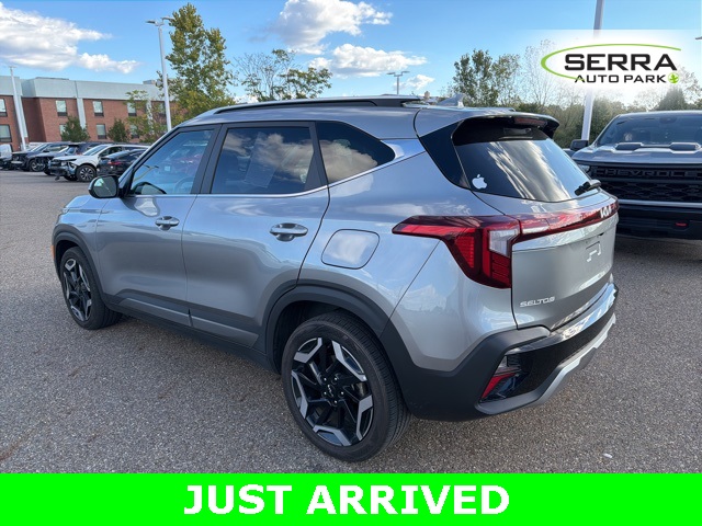 2024 Kia Seltos SX photo 4