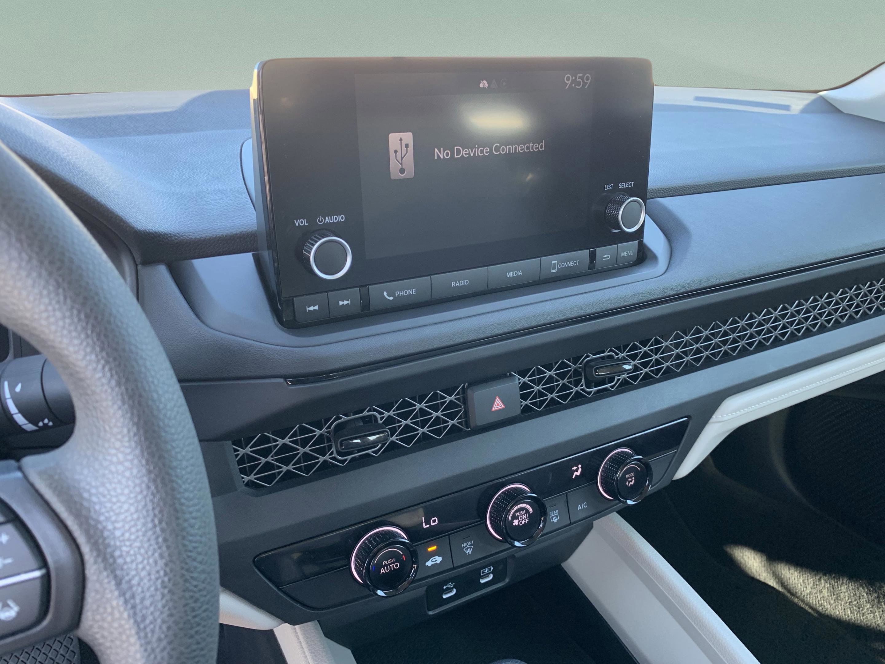 2023 Honda Accord LX photo 23