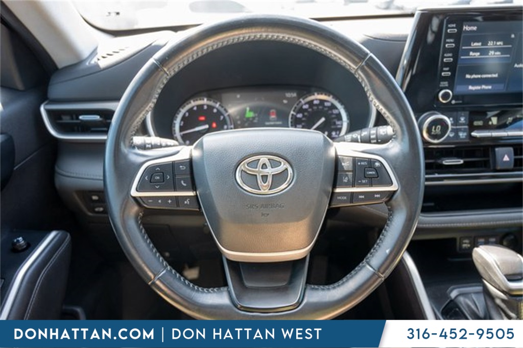 2022 Toyota Highlander XLE photo 6