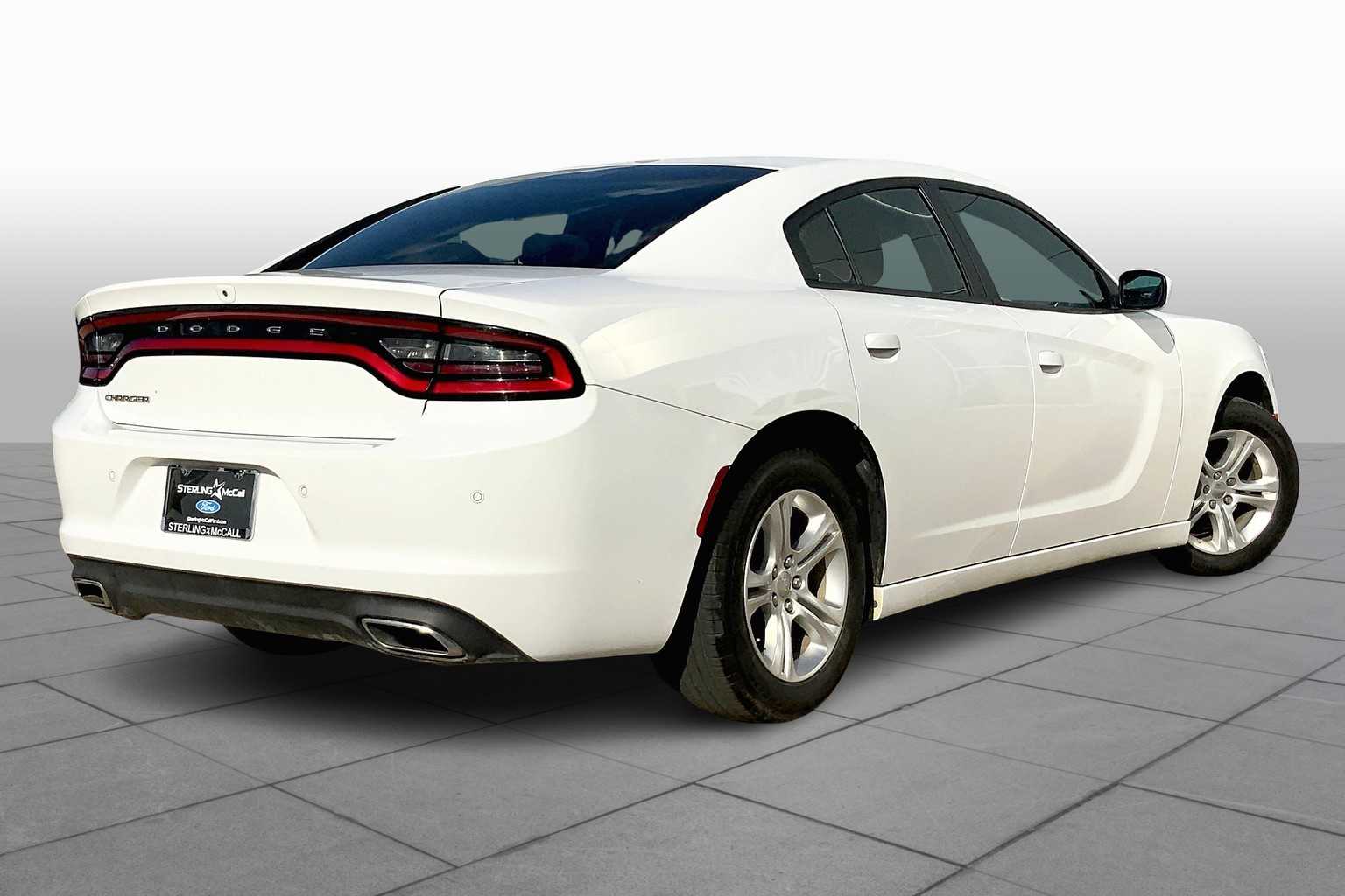 2022 Dodge Charger SXT photo 14