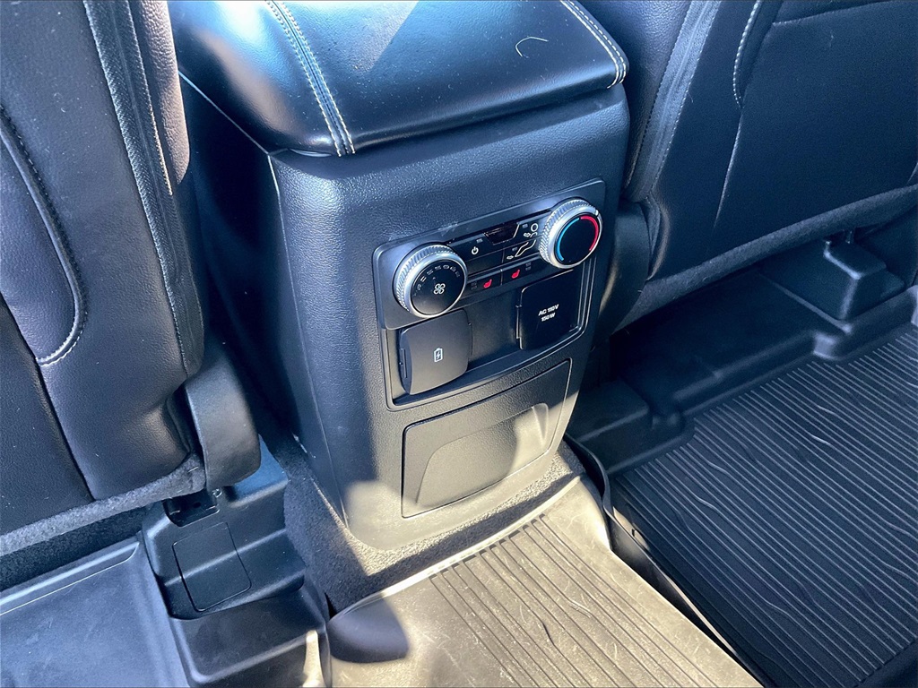 2023 Ford Explorer ST photo 25