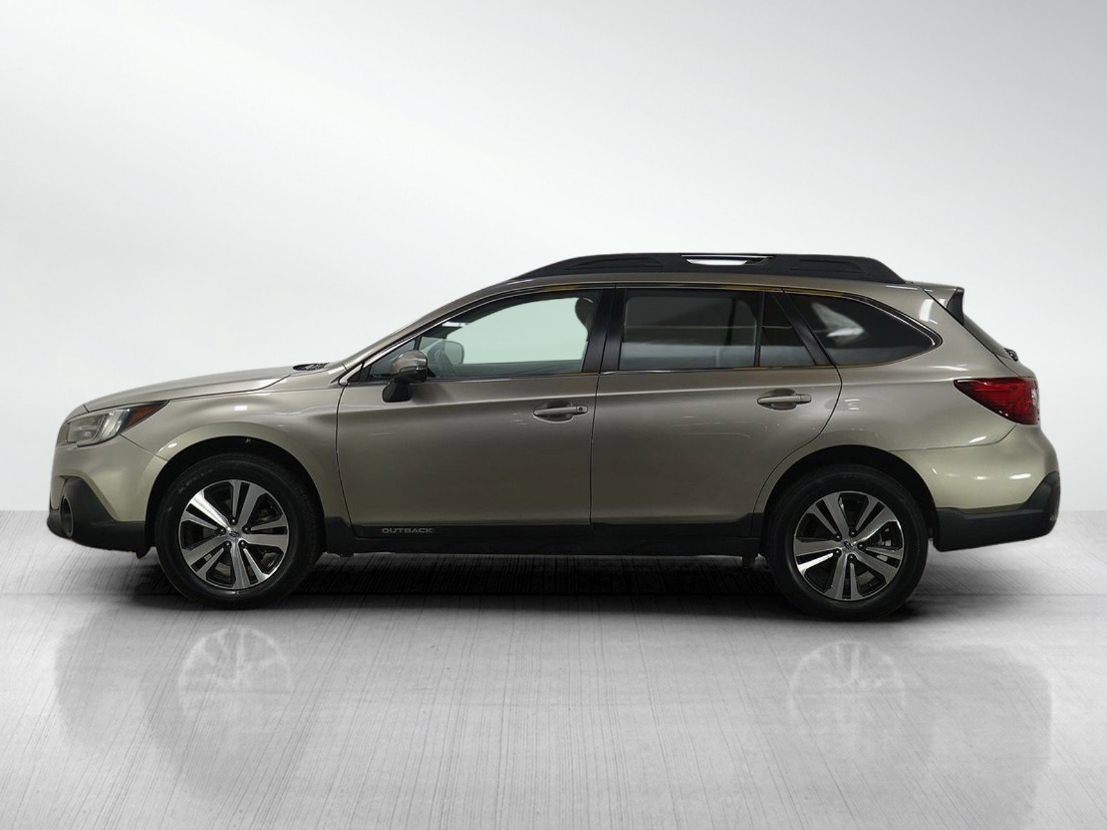 Used 2019 Subaru Outback Limited with VIN 4S4BSANC6K3368403 for sale in Burnsville, Minnesota