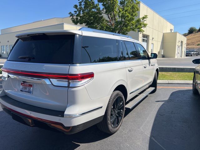 2024 Lincoln Navigator L Reserve photo 5