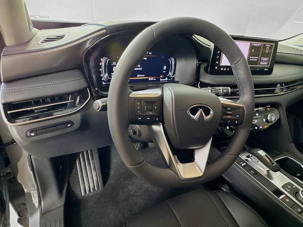 2026 Infiniti QX60 Luxe photo 9